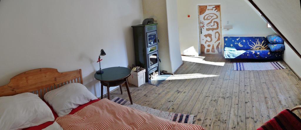 Lazy River Hostel Loket Rom bilde
