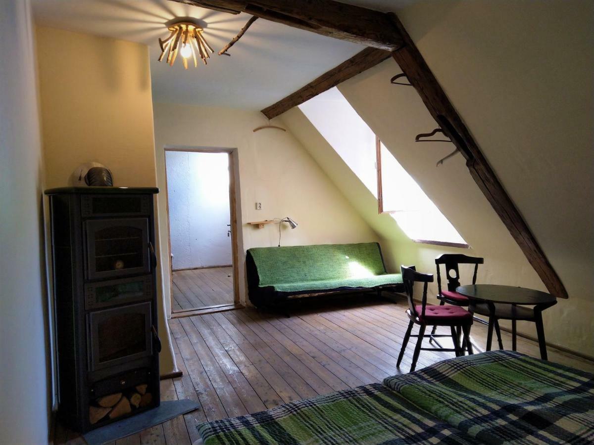 Lazy River Hostel Loket Eksteriør bilde